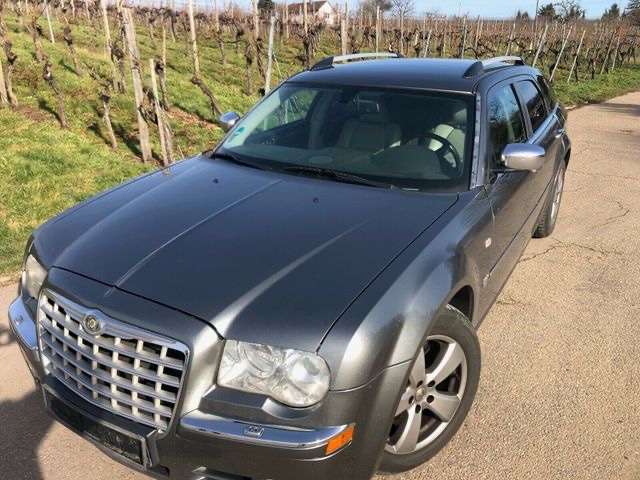 Chrysler 300C 312.000 km 1.899 &euro; Heilbronn 74080