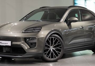 Porsche Macan 8.900 km 89.880 &euro; Böblingen 71034