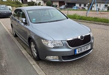 Skoda Superb 148.900 km 5.000 &euro; Tiefenbronn 75233