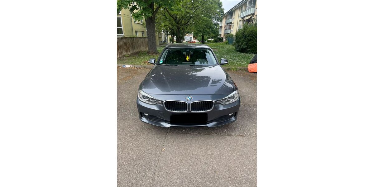 BMW 320 136.000 km 11.900 &euro; Ludwigsburg 71634