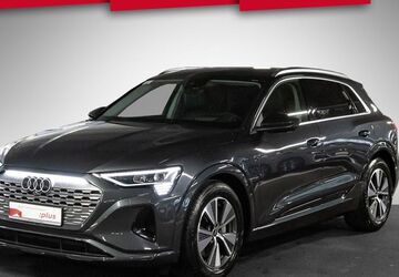 Audi Q8 e-tron 3.588 km 68.420 &euro; Stuttgart 70469