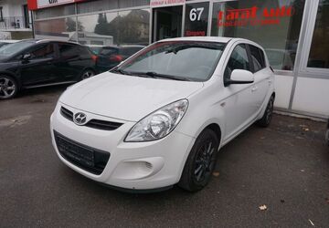 Hyundai i20 68.000 km 5.450 &euro; Böblingen 71032