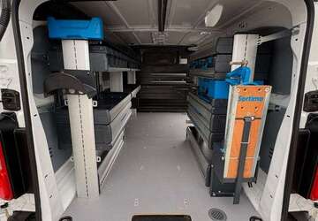 Opel Vivaro 61.790 km 18.900 &euro; Sindelfingen 71065