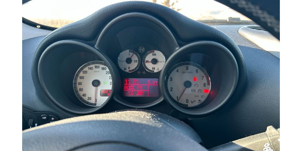 Alfa Romeo GT 104.350 km 6.400 &euro; Lehrensteinsfeld 74251