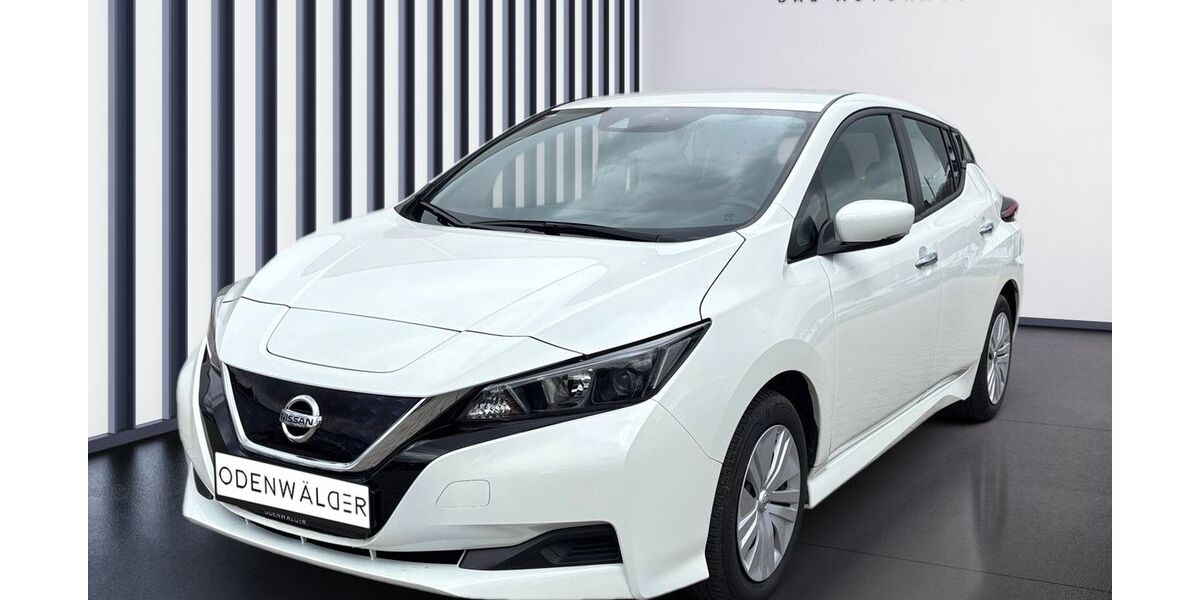Nissan Leaf 35.883 km 14.748 &euro; Zaberfeld-Michelbach 74374