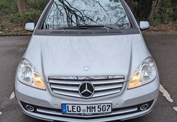 Mercedes-Benz A 180 99.000 km 7.000 &euro; Böblingen 71034
